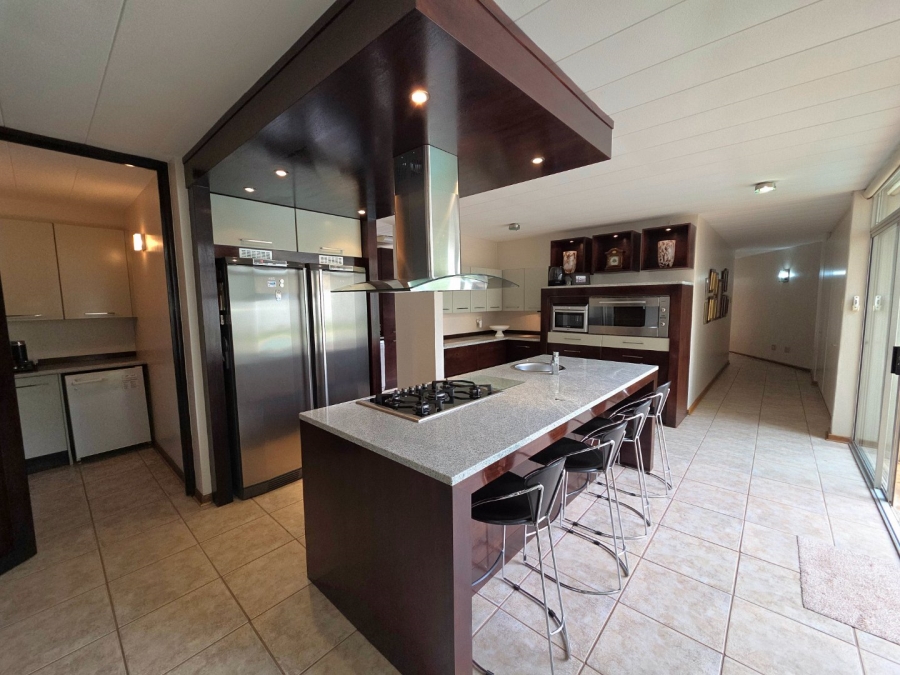 4 Bedroom Property for Sale in Heuwelsig Free State